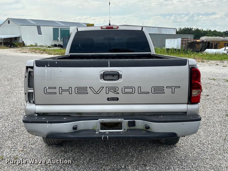 image for item FC1669 2007 Chevrolet Silverado 1500 pickup truck