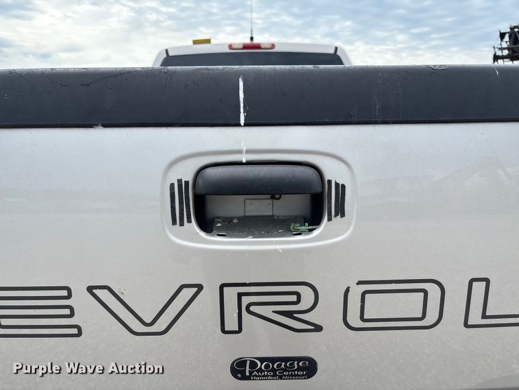 image for item FC1669 2007 Chevrolet Silverado 1500 pickup truck
