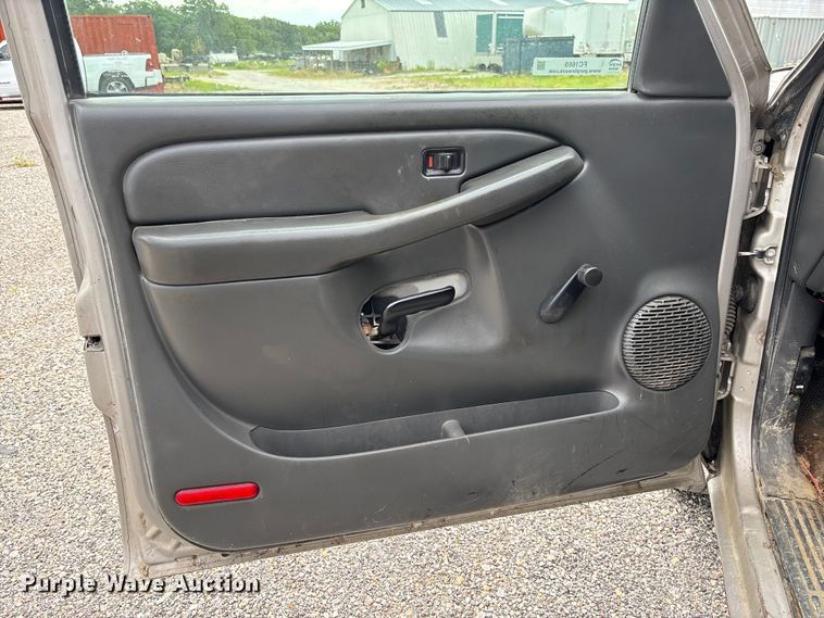 image for item FC1669 2007 Chevrolet Silverado 1500 pickup truck