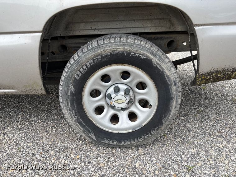 image for item FC1669 2007 Chevrolet Silverado 1500 pickup truck