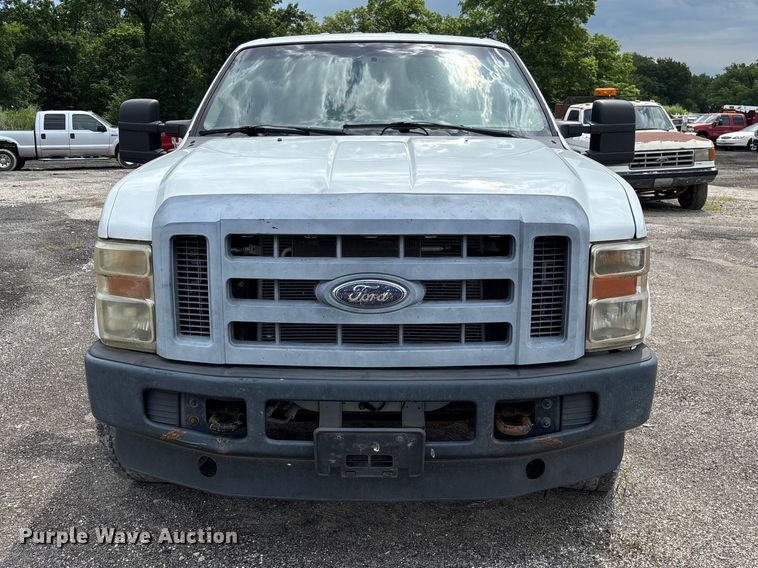 image for item FC1670 2008 Ford F250 Super Duty Crew Cab pickup truck