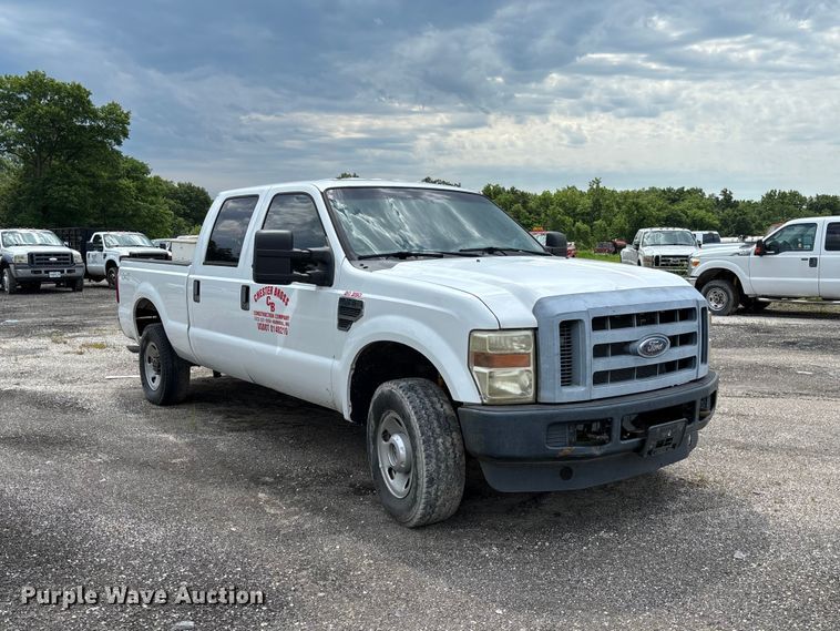 image for item FC1670 2008 Ford F250 Super Duty Crew Cab pickup truck