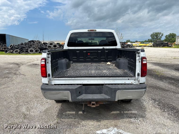 image for item FC1670 2008 Ford F250 Super Duty Crew Cab pickup truck