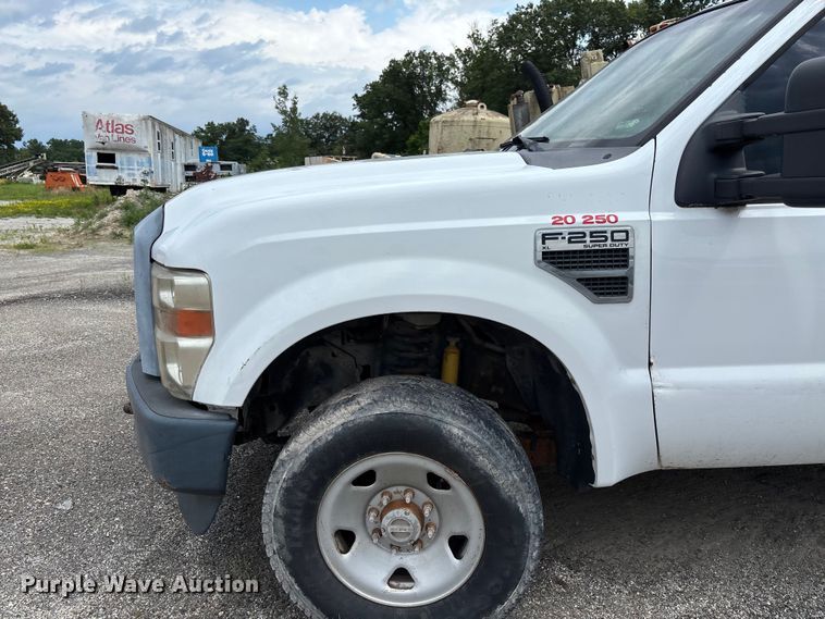 image for item FC1670 2008 Ford F250 Super Duty Crew Cab pickup truck