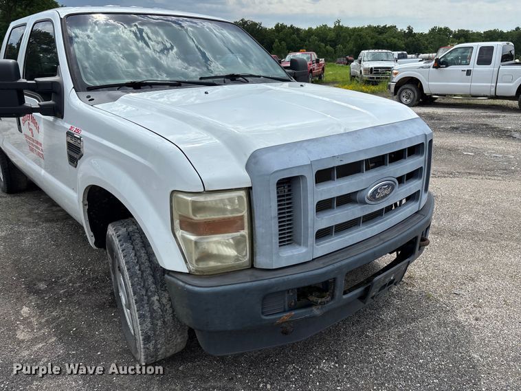 image for item FC1670 2008 Ford F250 Super Duty Crew Cab pickup truck