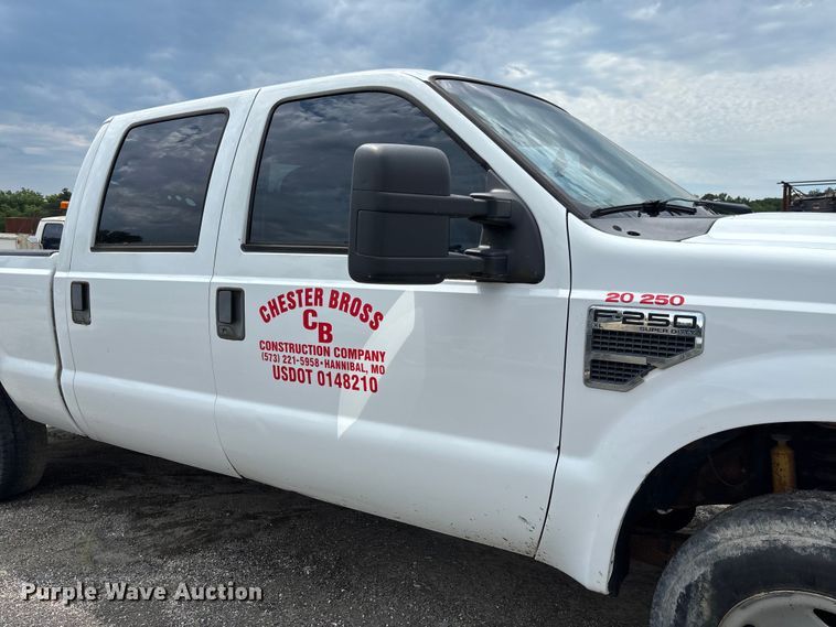 image for item FC1670 2008 Ford F250 Super Duty Crew Cab pickup truck