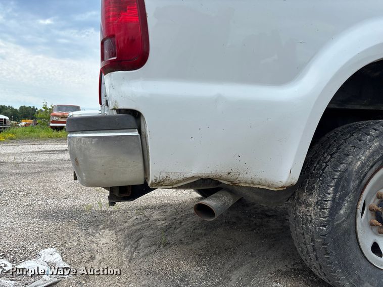 image for item FC1670 2008 Ford F250 Super Duty Crew Cab pickup truck