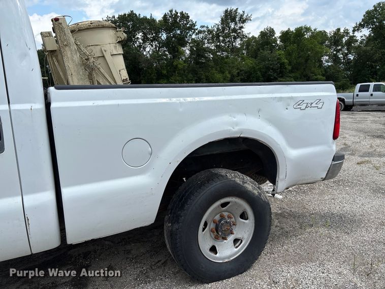 image for item FC1670 2008 Ford F250 Super Duty Crew Cab pickup truck