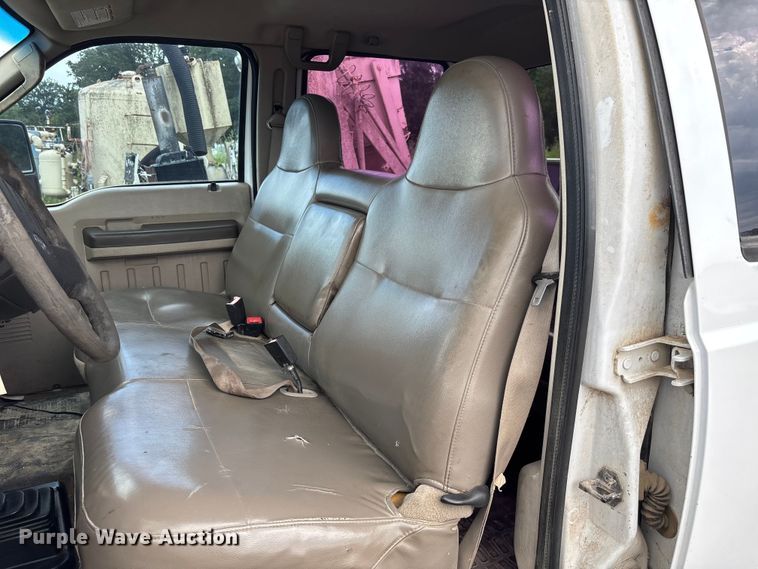 image for item FC1670 2008 Ford F250 Super Duty Crew Cab pickup truck