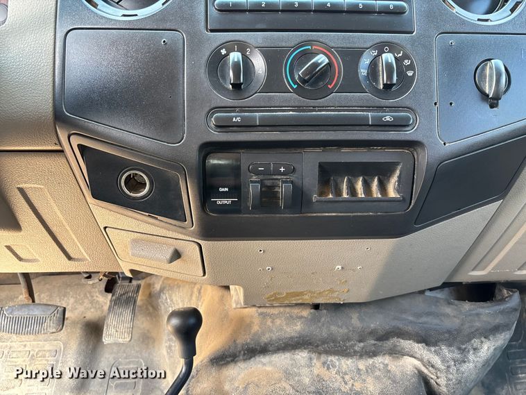 image for item FC1670 2008 Ford F250 Super Duty Crew Cab pickup truck