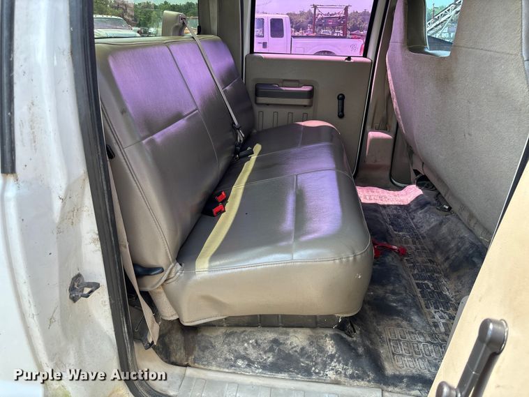 image for item FC1670 2008 Ford F250 Super Duty Crew Cab pickup truck