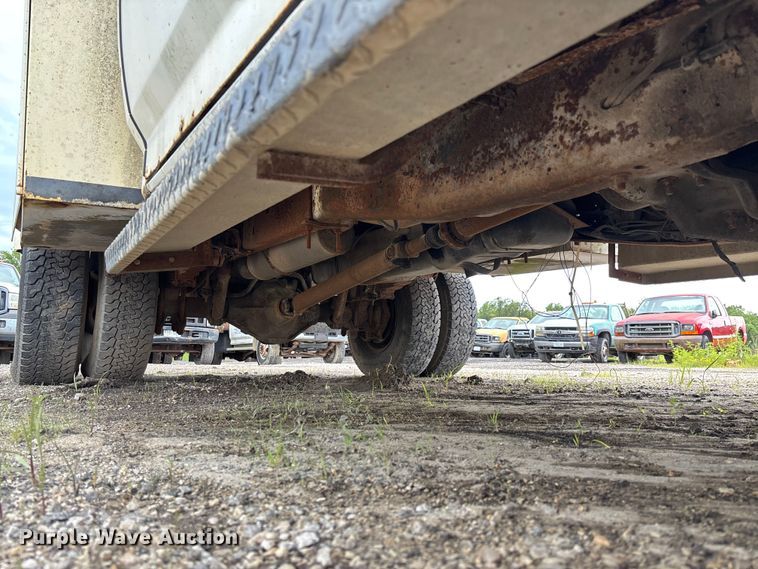 image for item FC1671 1988 Ford F450 Super Duty utility / service truck