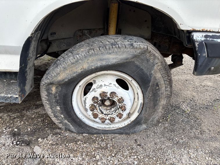 image for item FC1671 1988 Ford F450 Super Duty utility / service truck