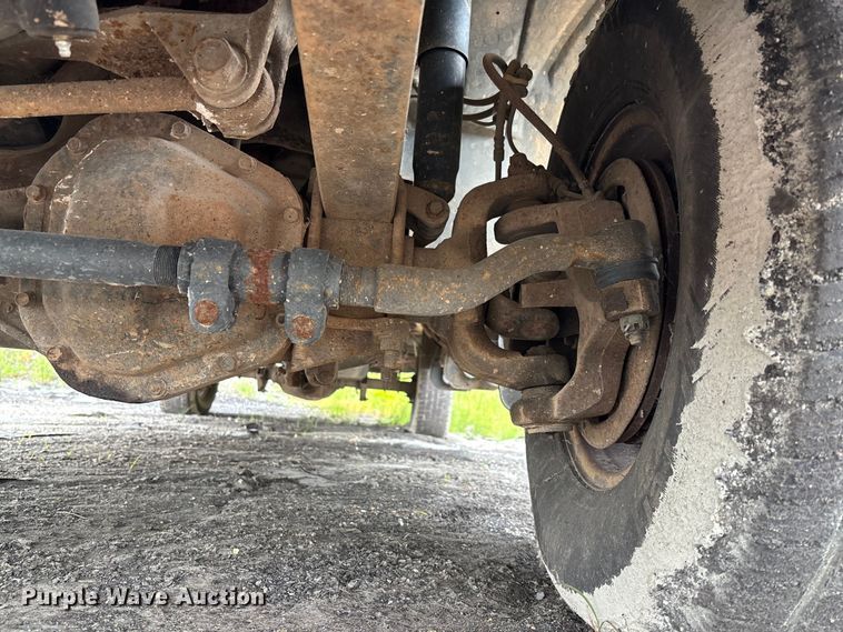 image for item FC1672 2001 Ford F250 Super Duty Crew Cab pickup truck