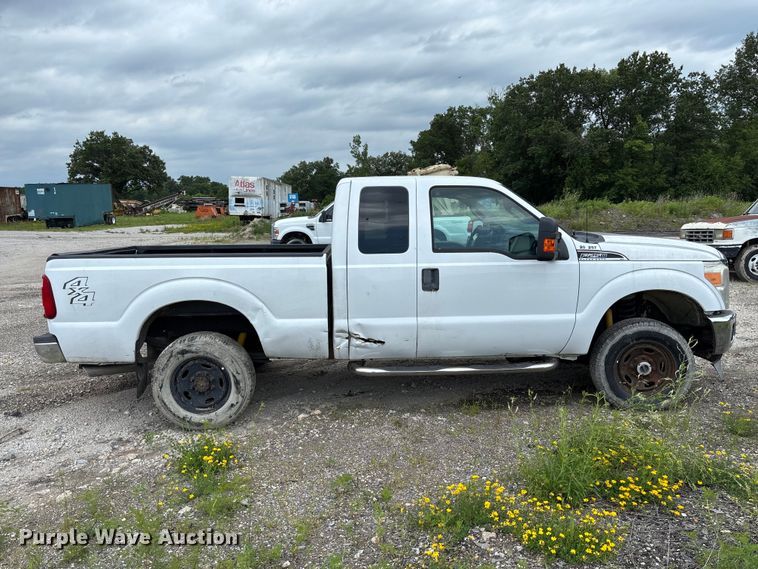 image for item FC1673 2013 Ford F250 Super Duty Ext. Cab pickup truck