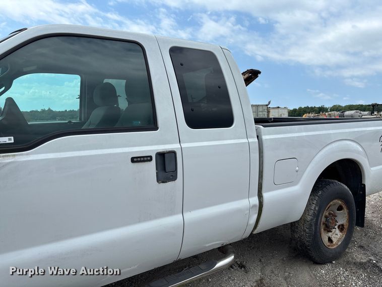 image for item FC1673 2013 Ford F250 Super Duty Ext. Cab pickup truck
