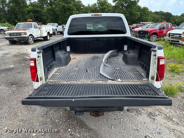 image for item FC1673 2013 Ford F250 Super Duty Ext. Cab pickup truck