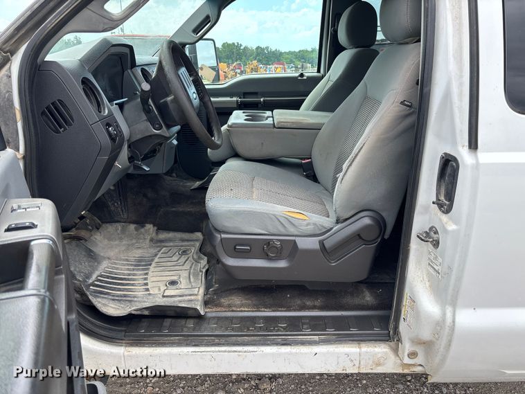 image for item FC1673 2013 Ford F250 Super Duty Ext. Cab pickup truck