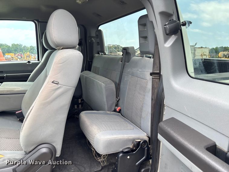 image for item FC1673 2013 Ford F250 Super Duty Ext. Cab pickup truck