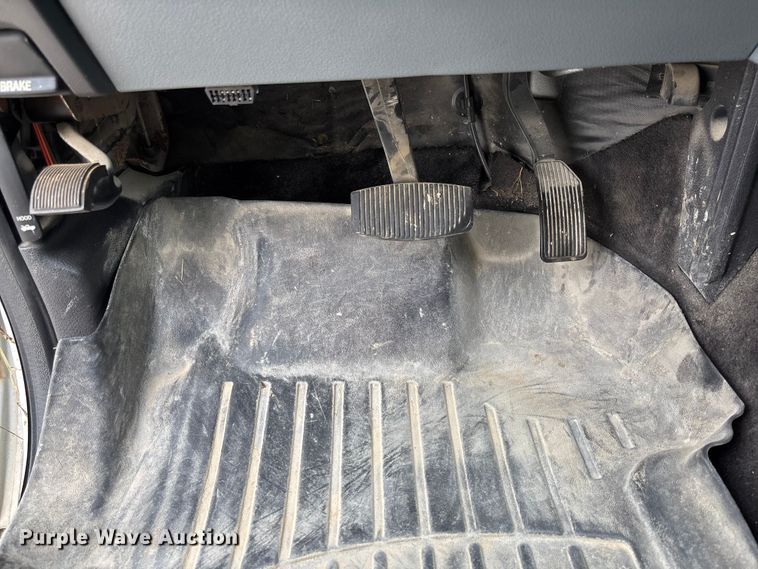 image for item FC1673 2013 Ford F250 Super Duty Ext. Cab pickup truck
