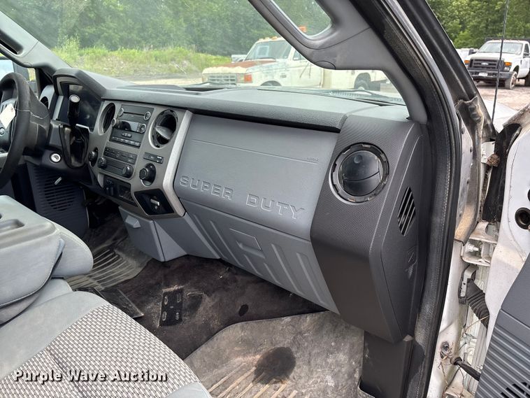 image for item FC1673 2013 Ford F250 Super Duty Ext. Cab pickup truck