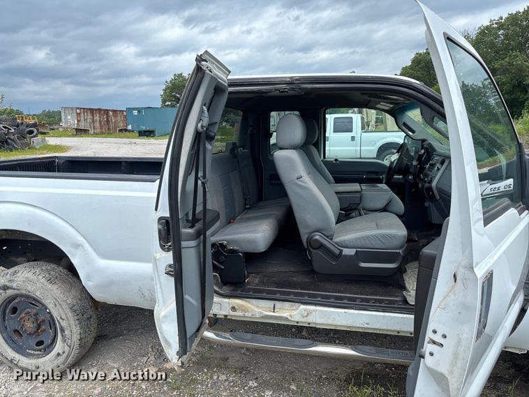 image for item FC1673 2013 Ford F250 Super Duty Ext. Cab pickup truck