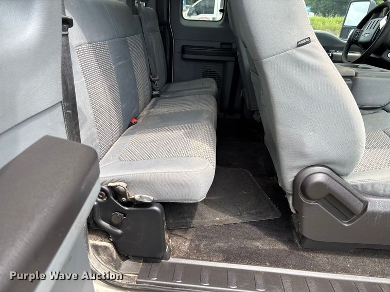 image for item FC1673 2013 Ford F250 Super Duty Ext. Cab pickup truck