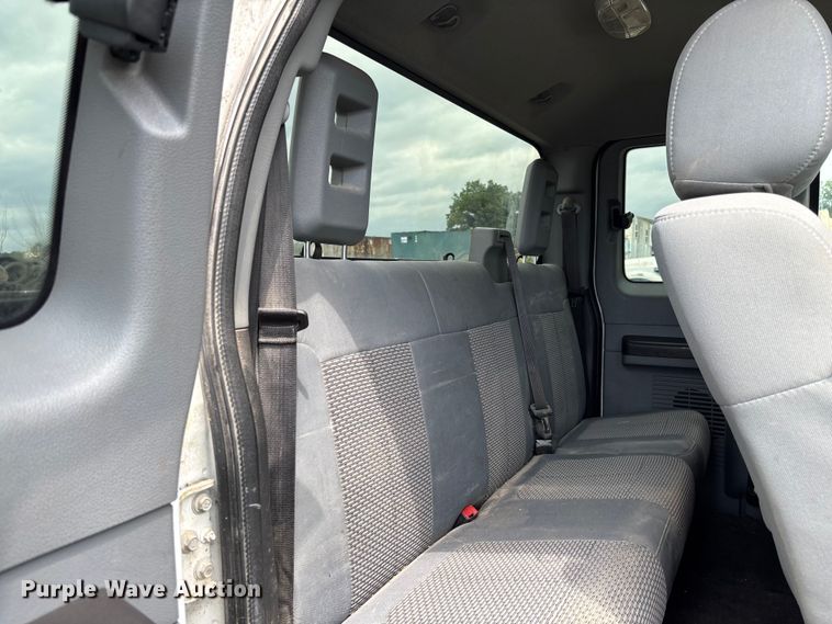 image for item FC1673 2013 Ford F250 Super Duty Ext. Cab pickup truck