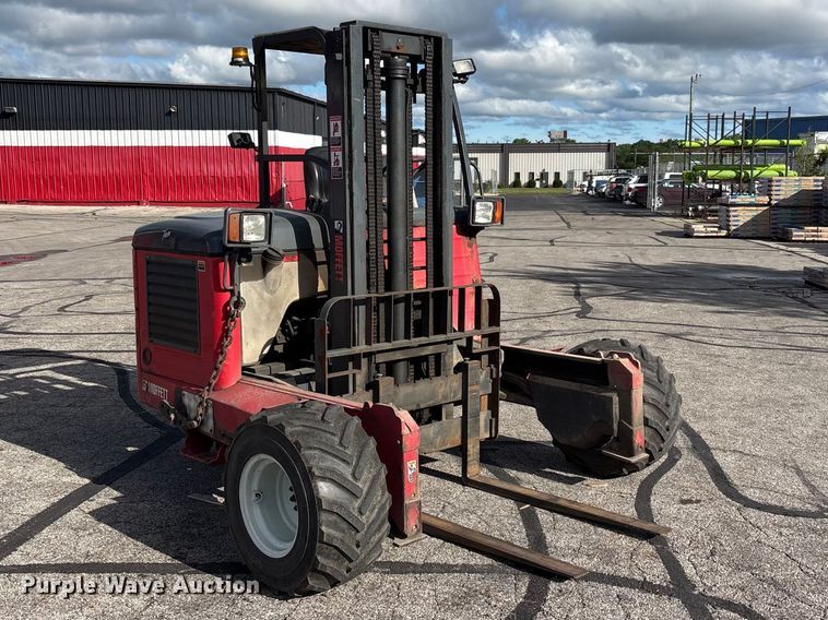 image for item FC2406 2005 Moffett M55 forklift