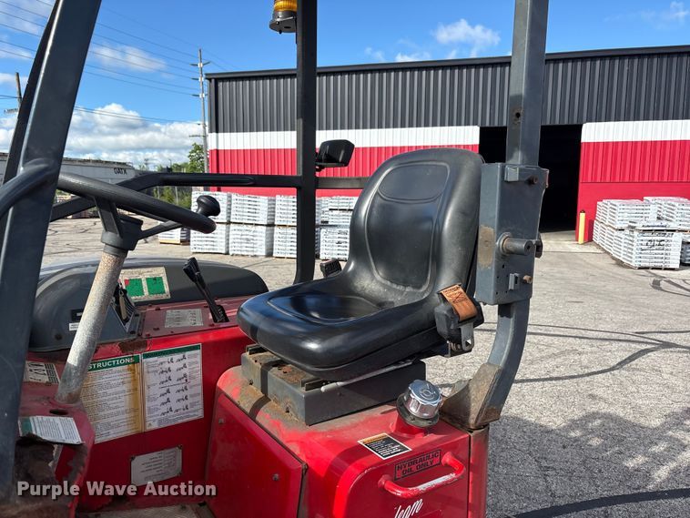 image for item FC2406 2005 Moffett M55 forklift