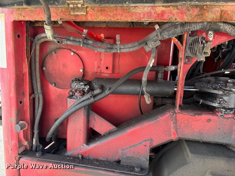 image for item FC2406 2005 Moffett M55 forklift