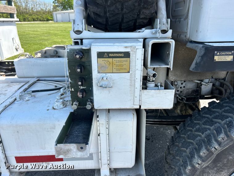 image for item FC2521 1997 Stewart & Stevenson M1078 flatbed truck