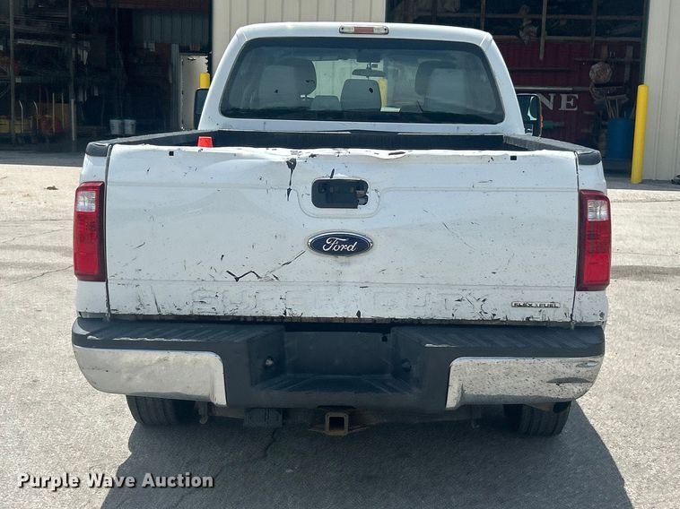 image for item FC2749 2015 Ford F250 Super Duty Crew Cab pickup truck