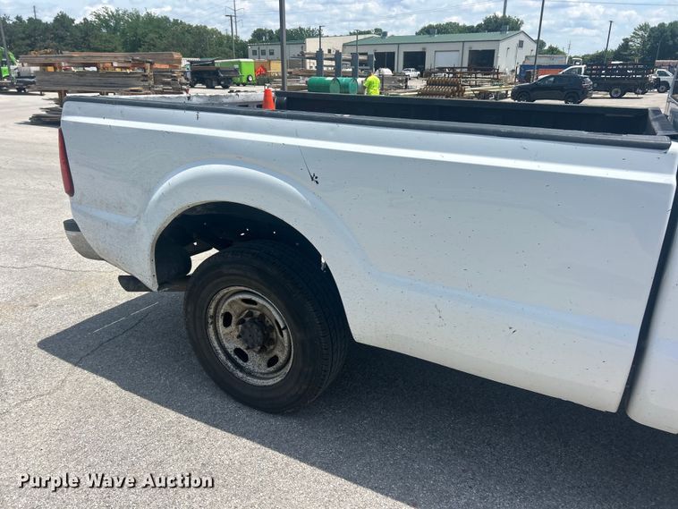 image for item FC2749 2015 Ford F250 Super Duty Crew Cab pickup truck