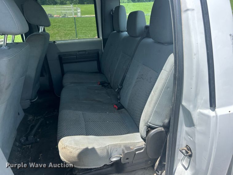 image for item FC2749 2015 Ford F250 Super Duty Crew Cab pickup truck