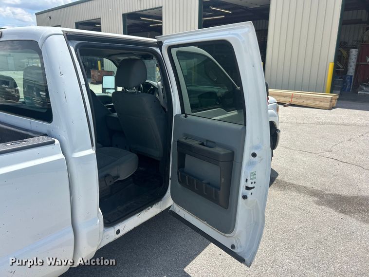 image for item FC2749 2015 Ford F250 Super Duty Crew Cab pickup truck