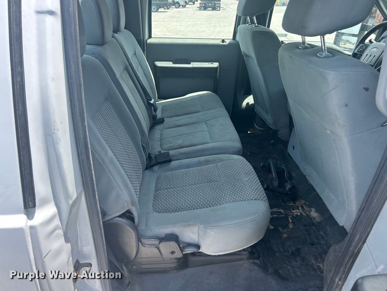 image for item FC2749 2015 Ford F250 Super Duty Crew Cab pickup truck