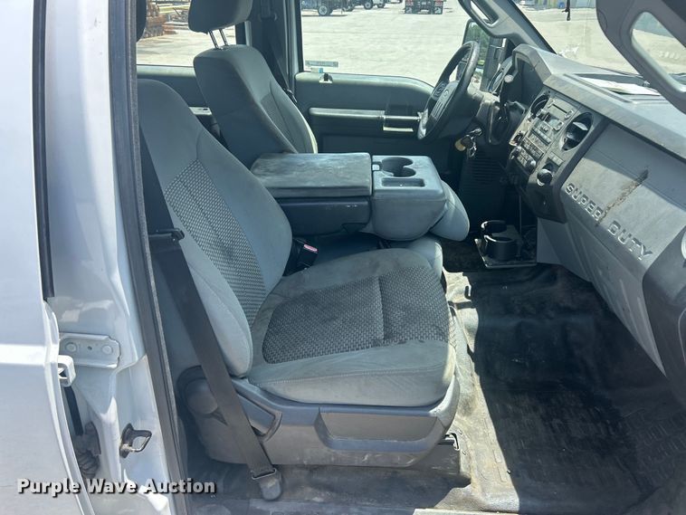 image for item FC2749 2015 Ford F250 Super Duty Crew Cab pickup truck
