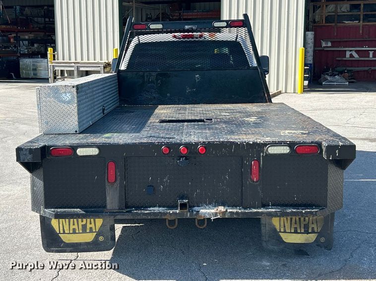 image for item FC2750 2014 Chevrolet Silverado 3500HD Crew Cab flatbed pickup truck