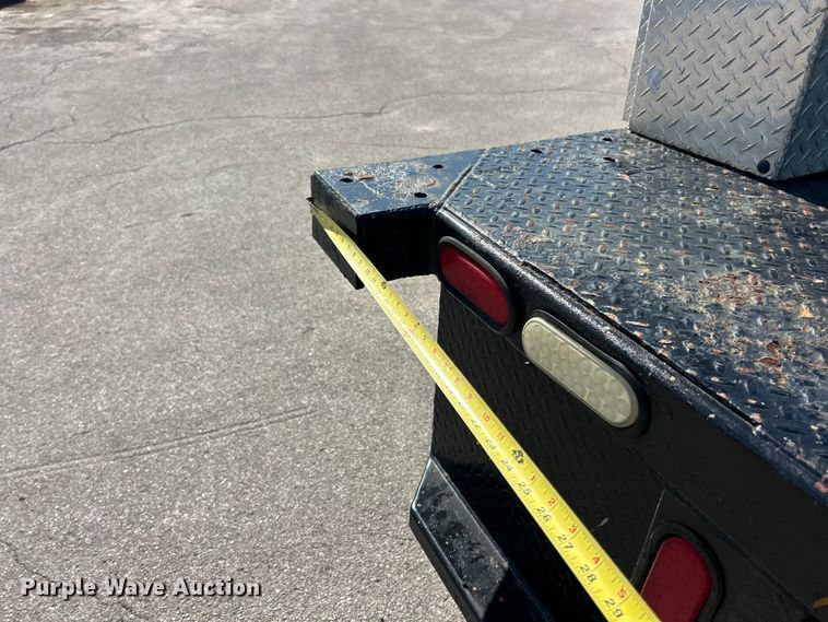 image for item FC2750 2014 Chevrolet Silverado 3500HD Crew Cab flatbed pickup truck