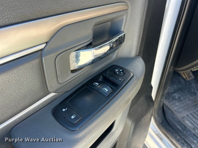 image for item FC2765 2015 RAM 2500 pickup truck