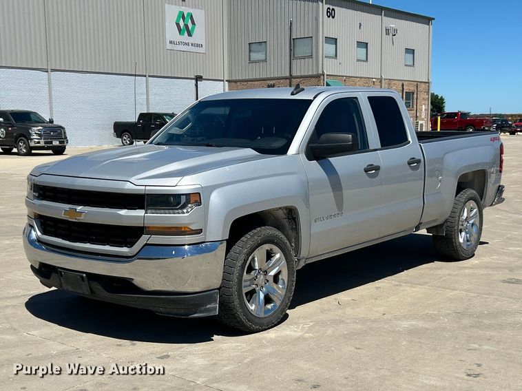 image for item FC2766 2018 Chevrolet Silverado 1500 Ext. Cab pickup truck