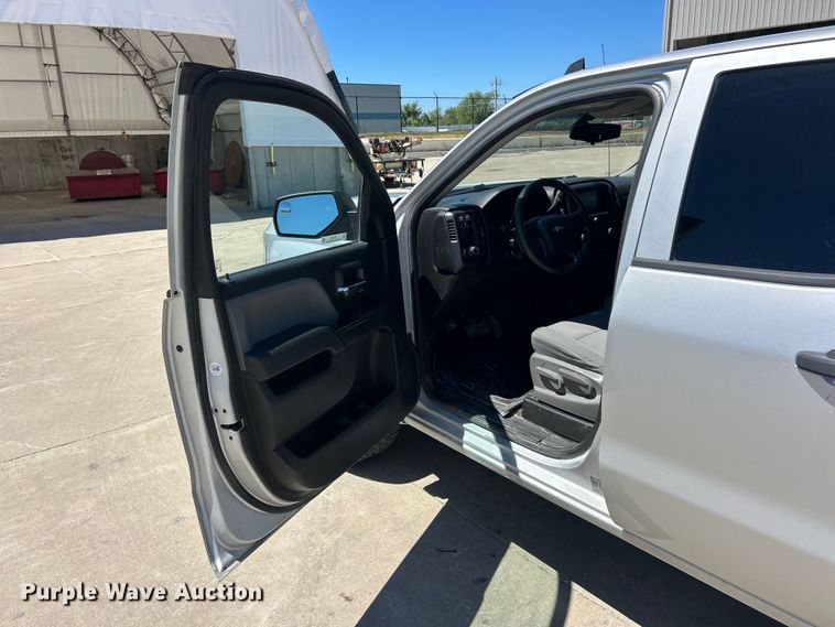 image for item FC2766 2018 Chevrolet Silverado 1500 Ext. Cab pickup truck