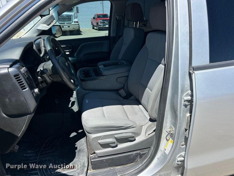 image for item FC2766 2018 Chevrolet Silverado 1500 Ext. Cab pickup truck