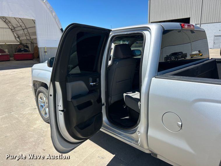 image for item FC2766 2018 Chevrolet Silverado 1500 Ext. Cab pickup truck