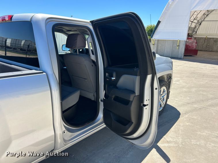 image for item FC2766 2018 Chevrolet Silverado 1500 Ext. Cab pickup truck