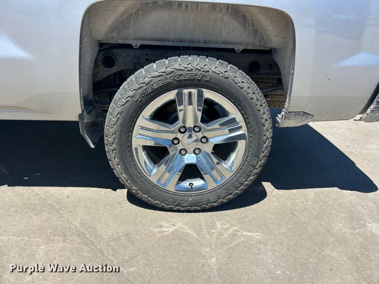 image for item FC2766 2018 Chevrolet Silverado 1500 Ext. Cab pickup truck