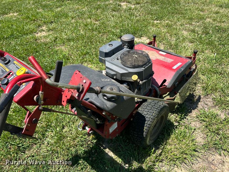 image for item FC2782 2009 Ferris lawn mower