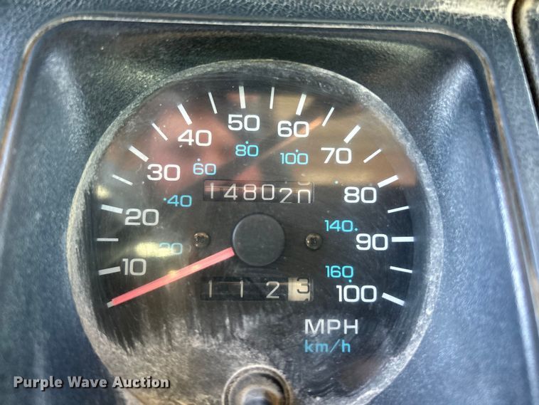 image for item FC2790 1993 Jeep Wrangler SUV