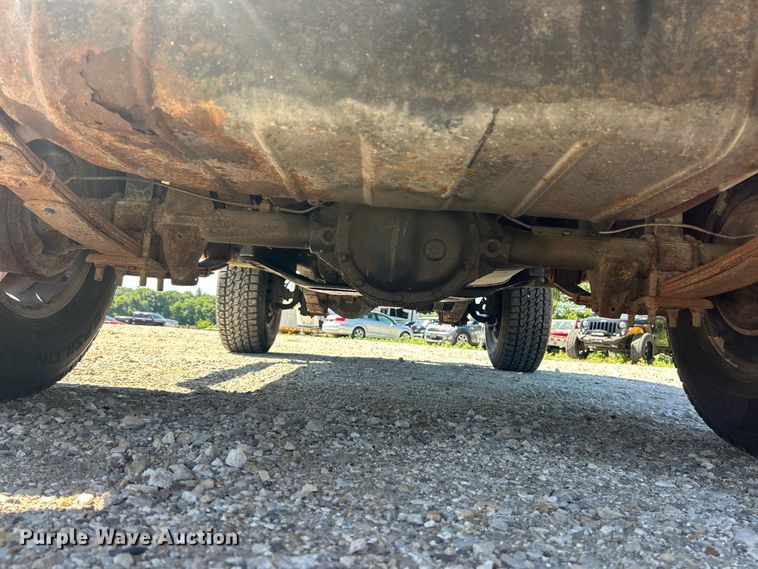 image for item FC2790 1993 Jeep Wrangler SUV